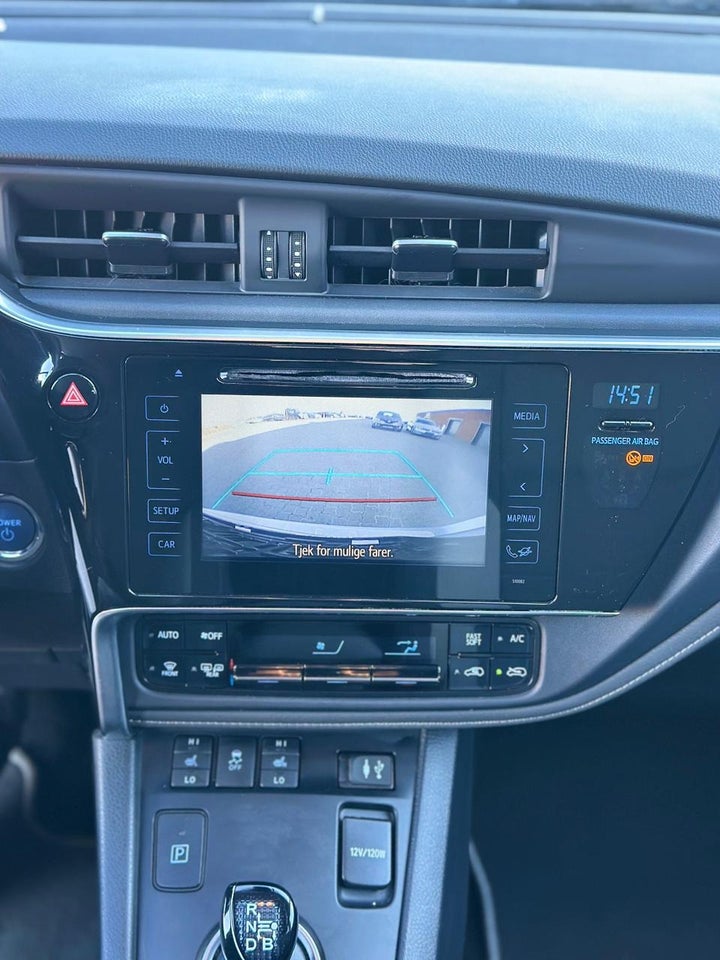 Toyota Auris 1,8 Hybrid H2 Comfort Touring Sports CVT 5d