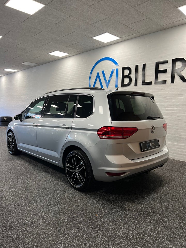 VW Touran 2,0 TDi 150 Comfortline DSG 7prs 5d