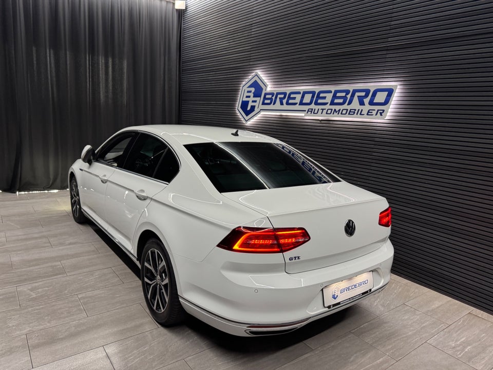 VW Passat 1,4 GTE DSG 4d