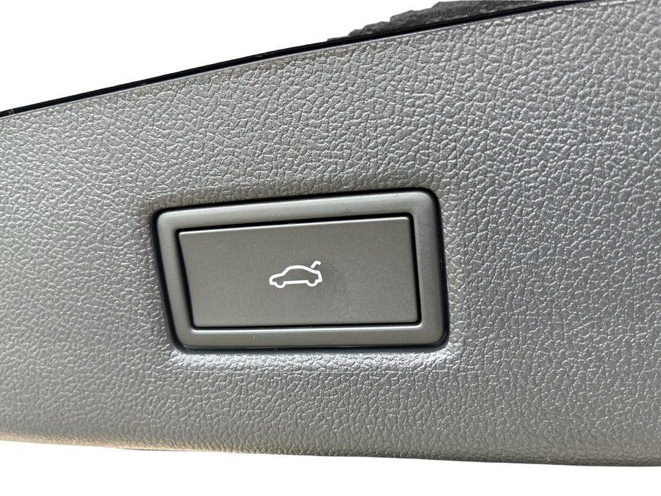 Ford Explorer 77 Premium Extended Range 5d