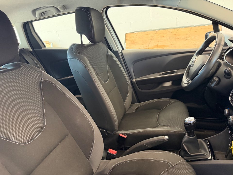 Renault Clio IV 1,5 dCi 90 Zen Sport Tourer 5d