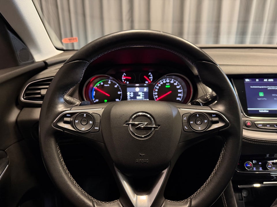 Opel Grandland X 1,6 Hybrid4 Ultimate aut. 5d