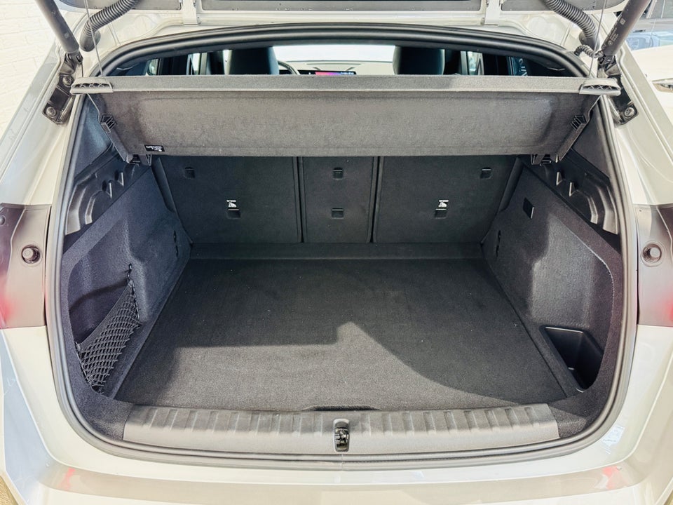 BMW iX1 eDrive20 M-Sport 5d