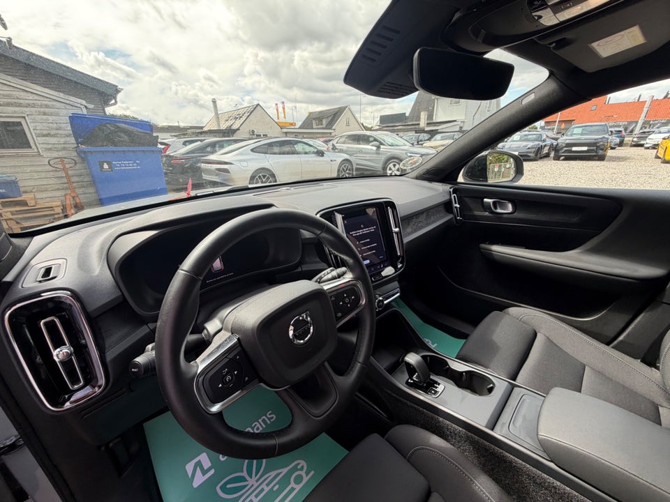 Volvo EX40 Extended Range Plus 5d