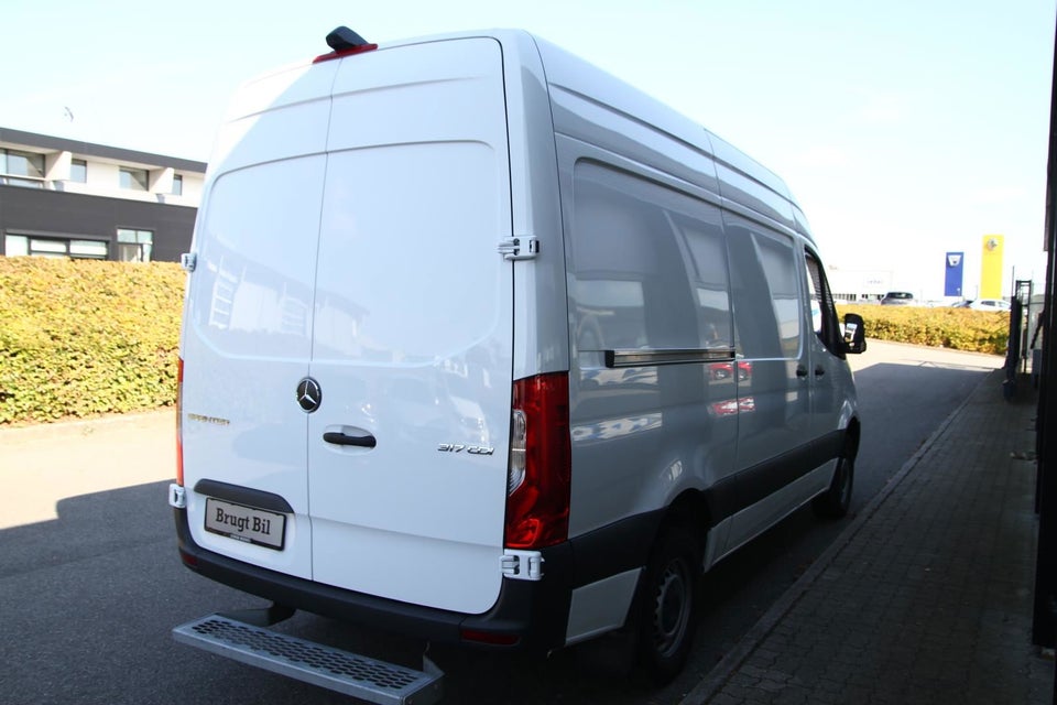 Mercedes Sprinter 317 2,0 CDi A2 Kassevogn aut. RWD