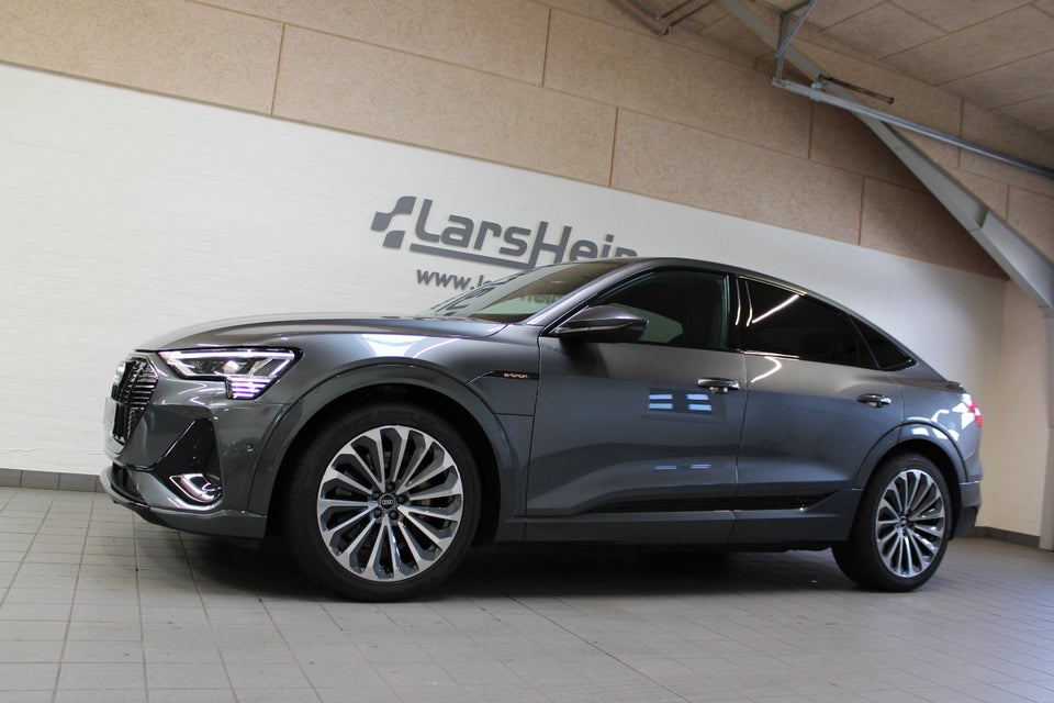 Audi e-tron 55 S-line Sportback quattro 5d