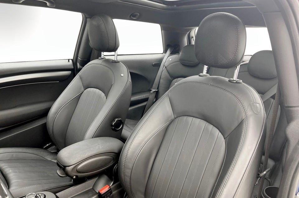 MINI Cooper SE Maximise 3d