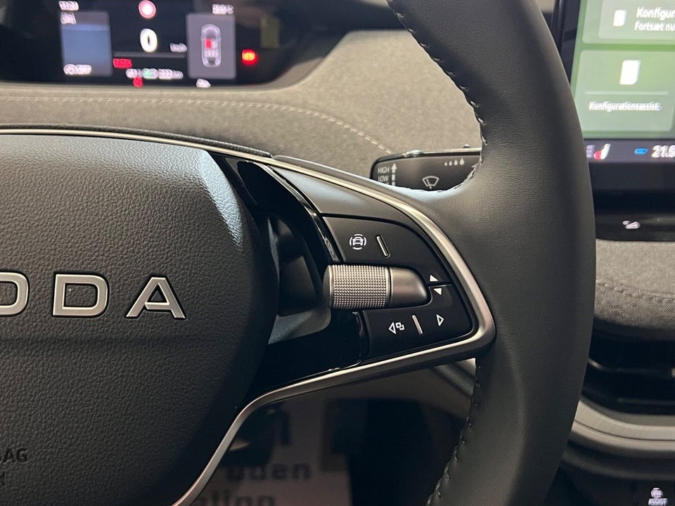 Skoda Enyaq 85 iV Loft 5d