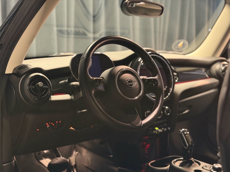 MINI Cooper SE Classic Trim 3d