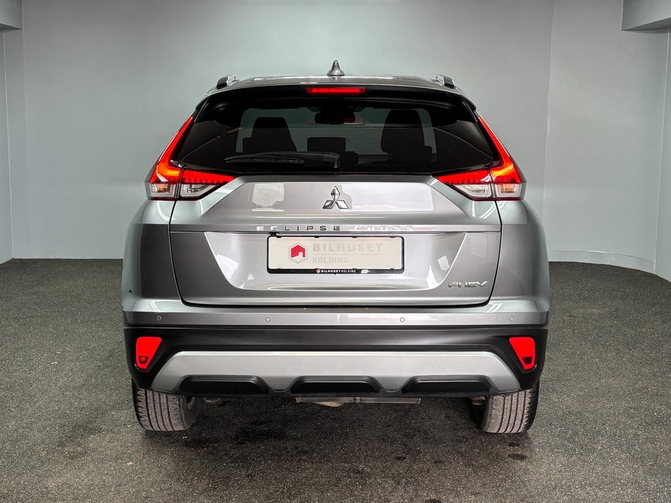 Mitsubishi Eclipse Cross 2,4 PHEV Sport Tech CVT 4WD 5d
