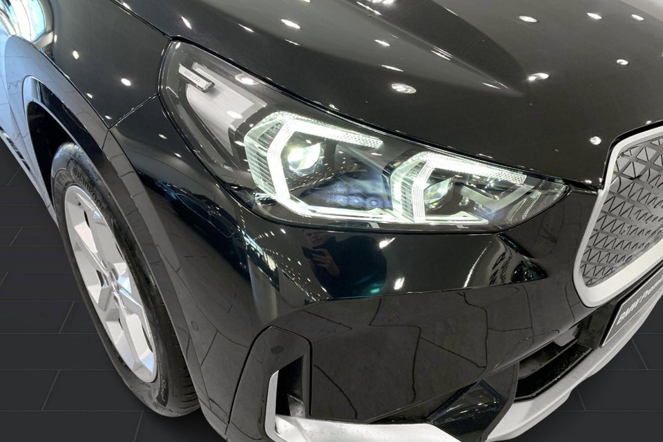 BMW iX1 eDrive20 X-Line 5d