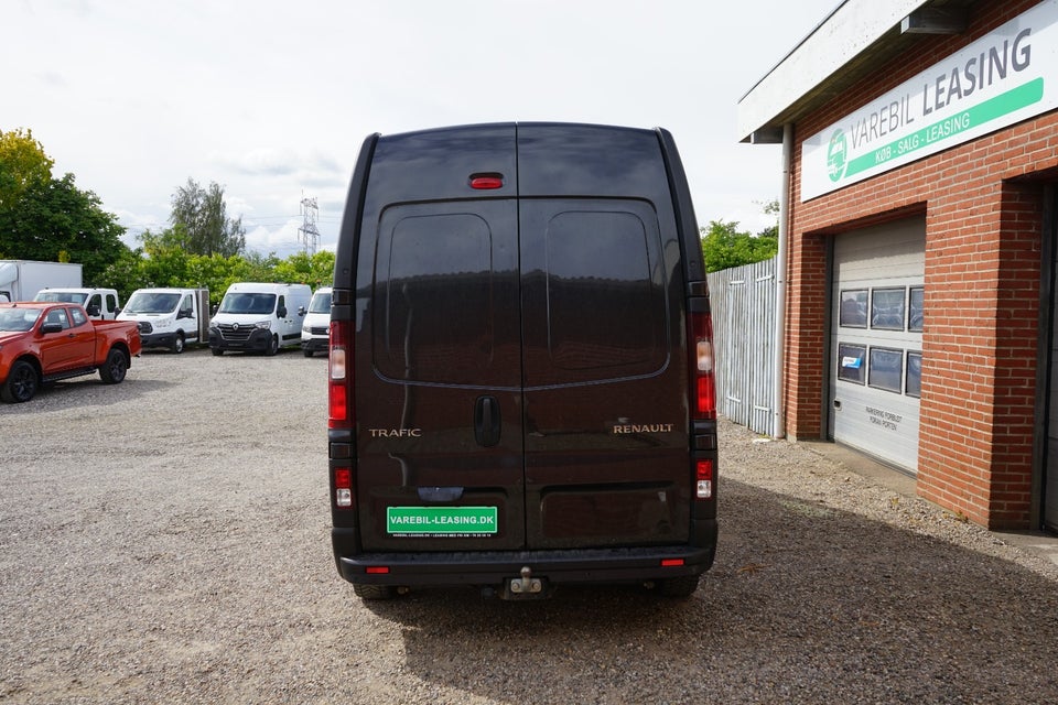 Renault Trafic T29 2,0 dCi 145 L2H2