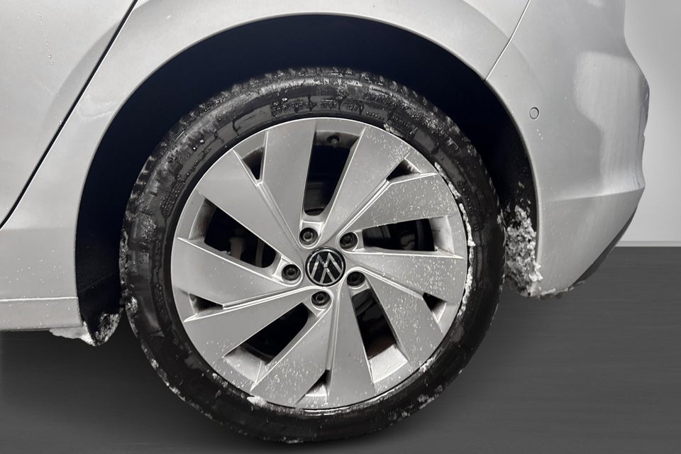 VW Golf VIII 1,5 eTSi 150 Style DSG 5d