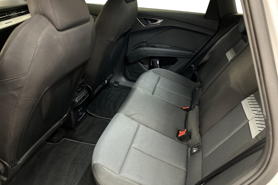 Audi Q4 e-tron 45 Progress 5d