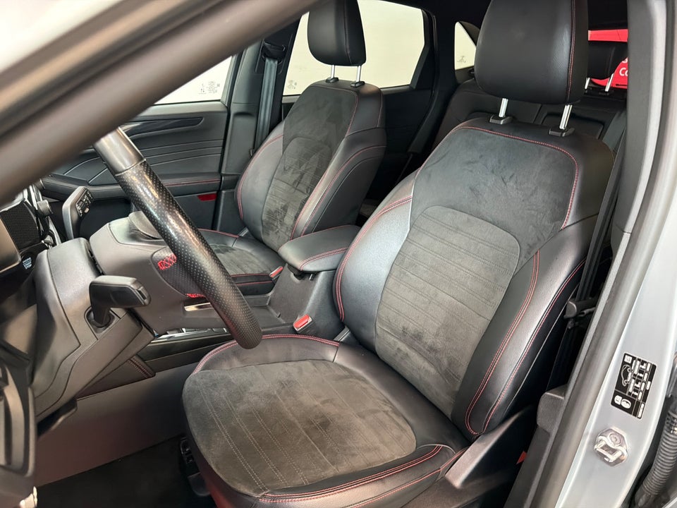 Ford Kuga 2,5 PHEV ST-Line CVT 5d
