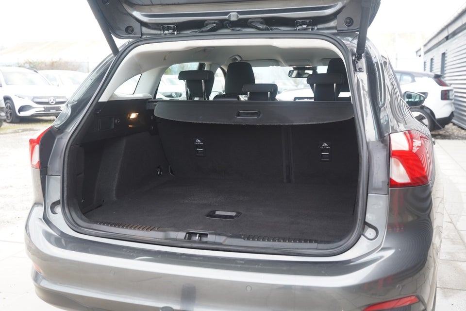 Ford Focus 1,0 EcoBoost Active stc. 5d