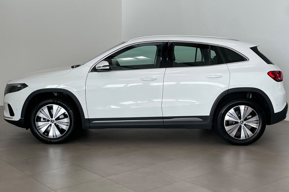 Mercedes EQA300 Progressive 4Matic 5d