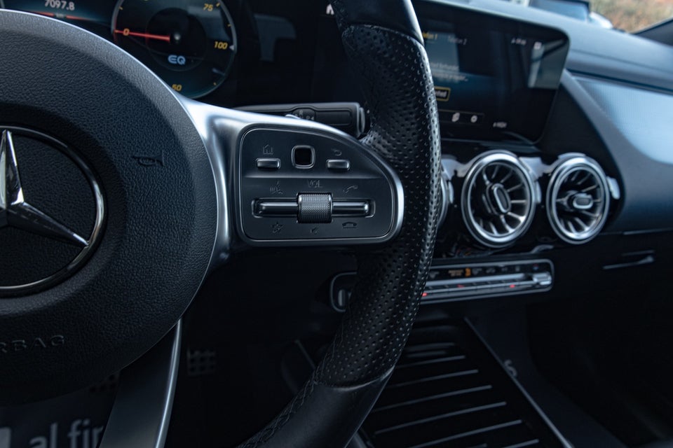 Mercedes EQA250 AMG Line 5d