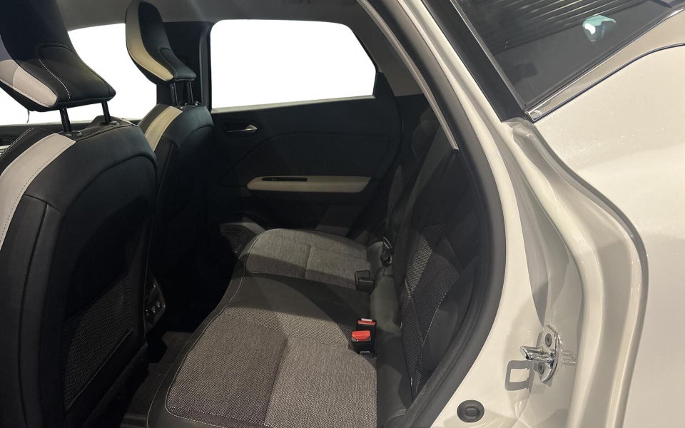 Renault Captur 1,3 TCe 140 Intens EDC 5d