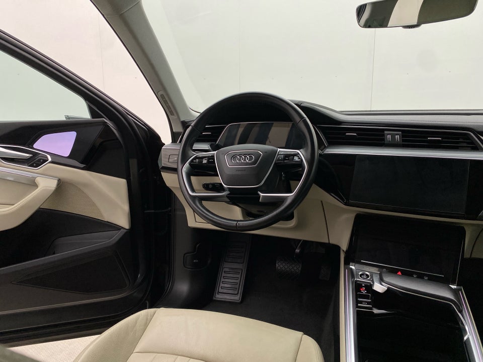 Audi e-tron 50 S-line Prestige quattro 5d