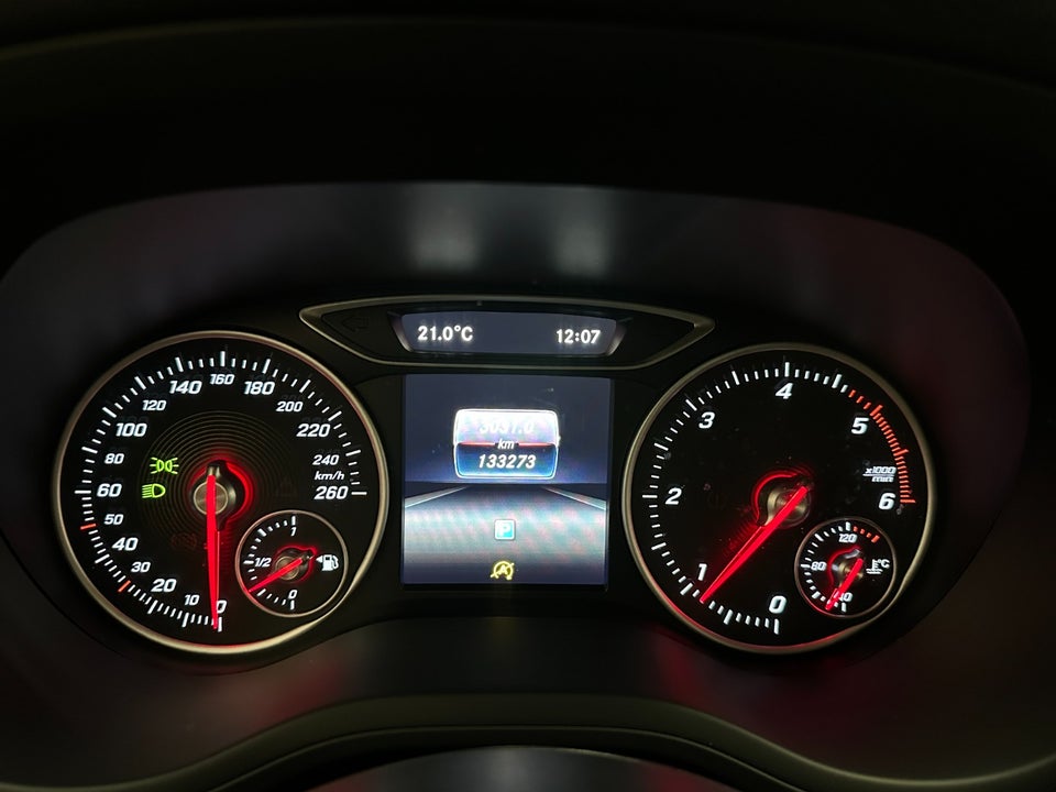 Mercedes B180 d 1,5 Urban 5d
