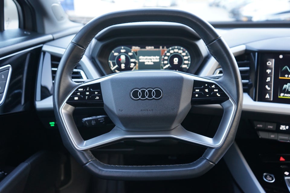 Audi Q4 e-tron 40  5d
