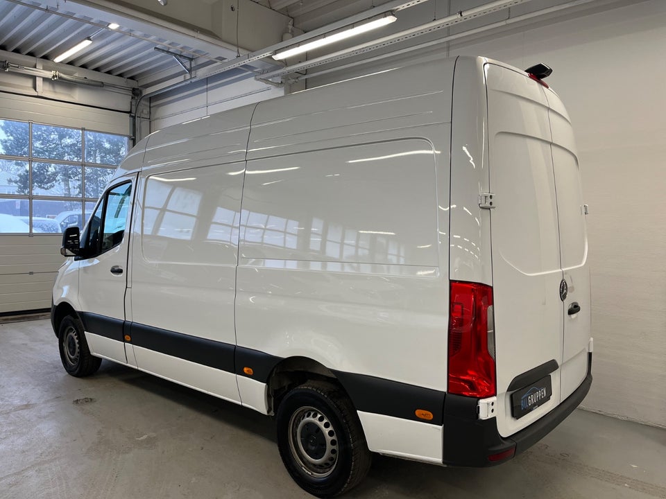 Mercedes Sprinter 317 2,0 CDi A2 Kassevogn aut. RWD
