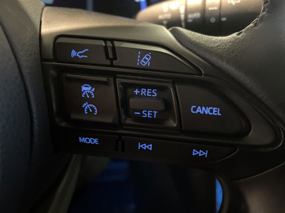 Toyota Yaris Cross 1,5 Hybrid Adventure e-CVT 5d