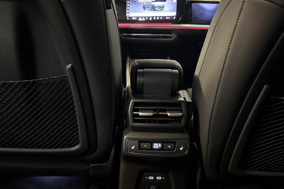 Audi Q4 e-tron performance 5d