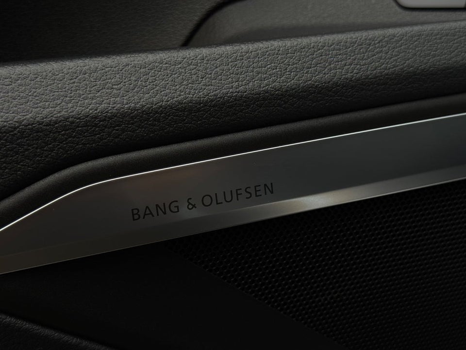 Audi Q8 e-tron 55 S-line Sportback quattro 5d