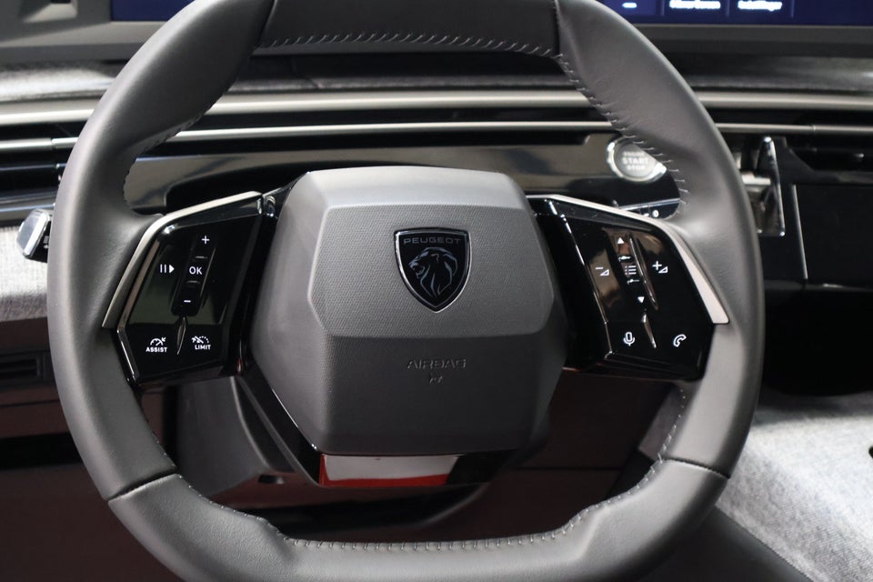 Peugeot e-5008 77 Allure Pack 7prs 5d