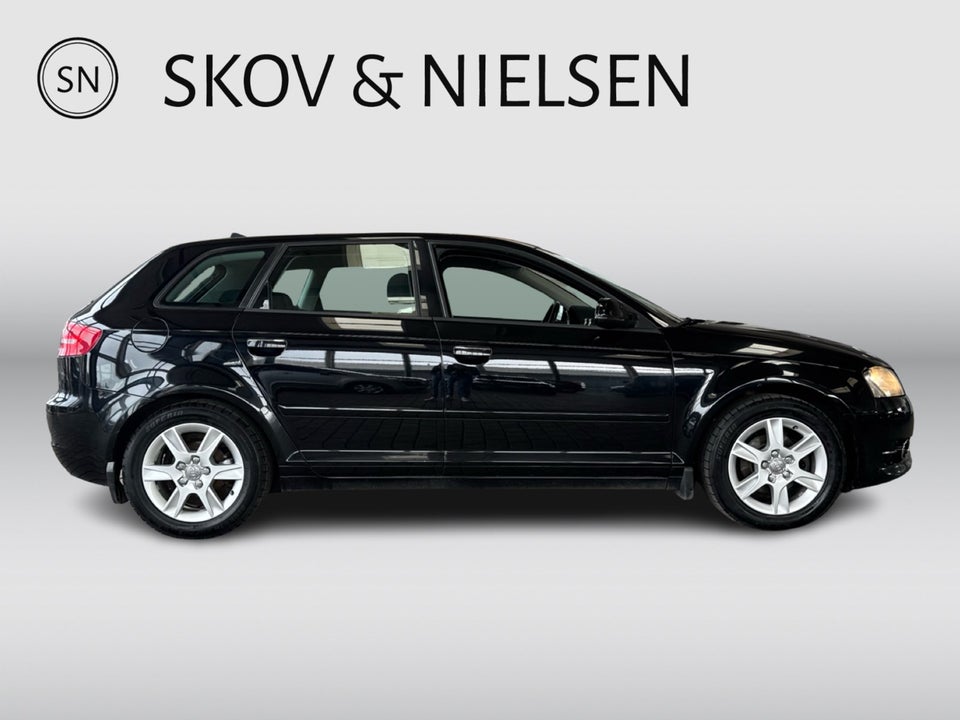 Audi A3 1,6 TDi Ambiente Sportback S-tr. 5d