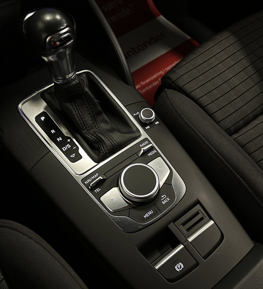 Audi A3 35 TFSi Sport Limited Sportback S-tr. 5d