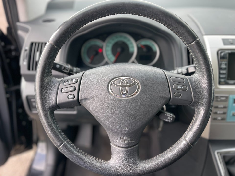 Toyota Corolla Verso 2,2 D-4D 136 Sol 7prs 5d