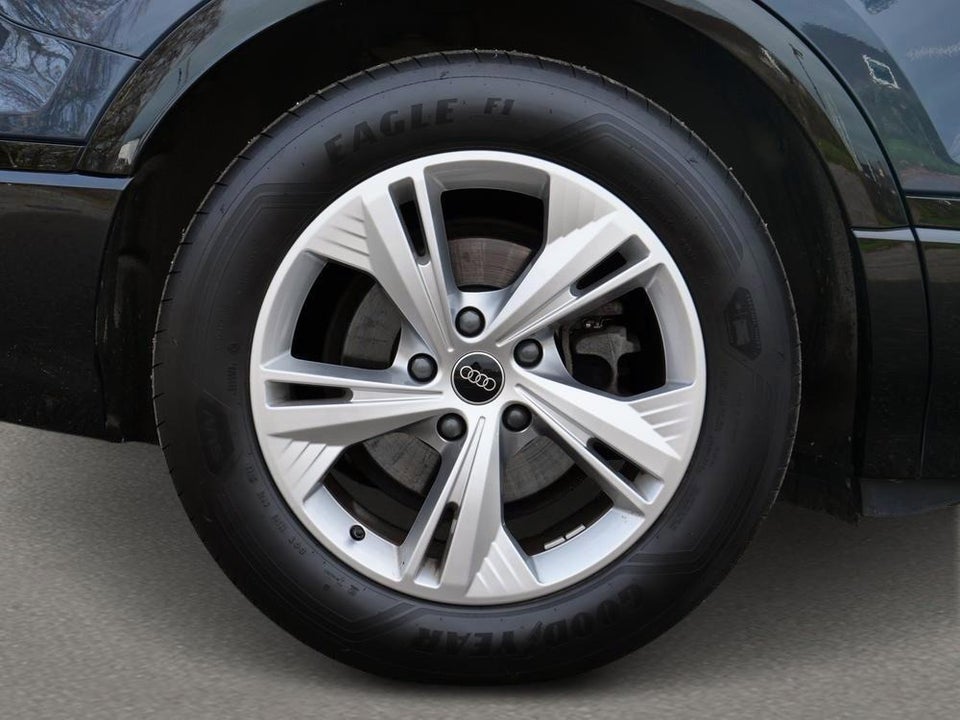 Audi Q6 e-tron Progress performance 5d