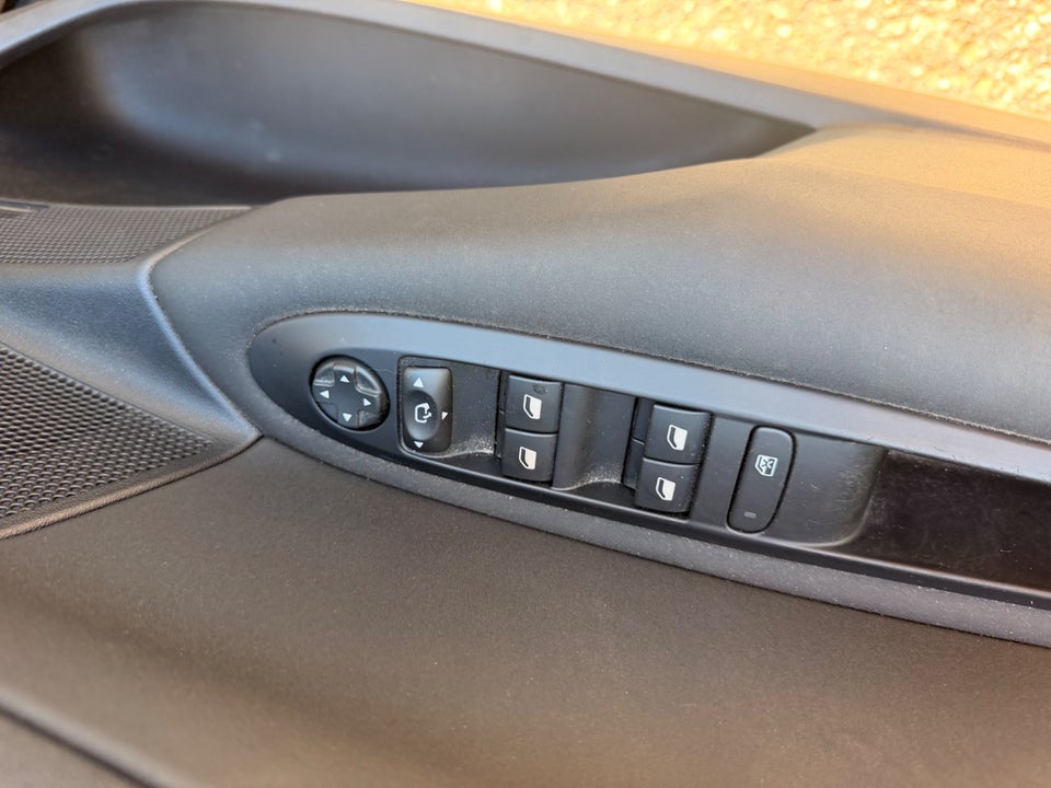 Citroën C4 1,2 PureTech 130 Feel 5d