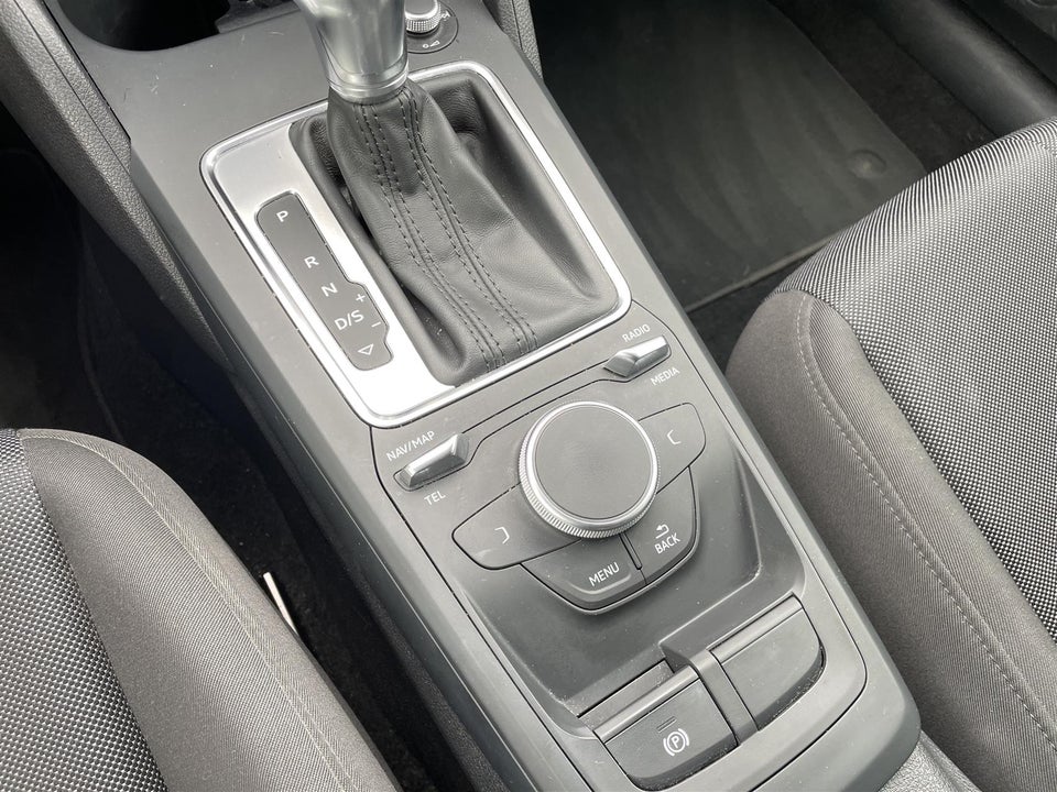 Audi Q2 1,0 TFSi 116 S-tr. 5d