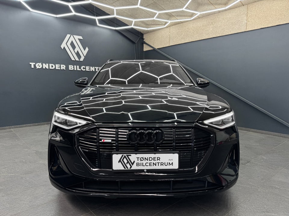 Audi e-tron 55 S-line Sportback quattro 5d
