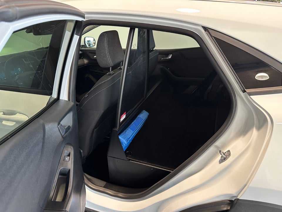 Ford Puma 1,0 EcoBoost mHEV Titanium Van 5d