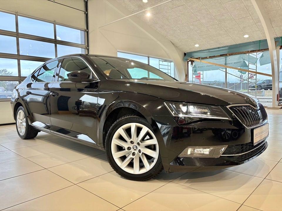 Skoda Superb 2,0 TDi 190 Style DSG 5d
