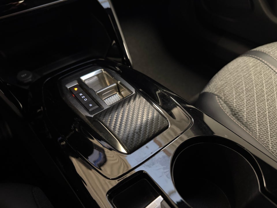 Peugeot e-2008 50 Style 5d
