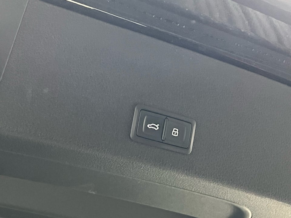 Audi e-tron 55 Advanced quattro 5d