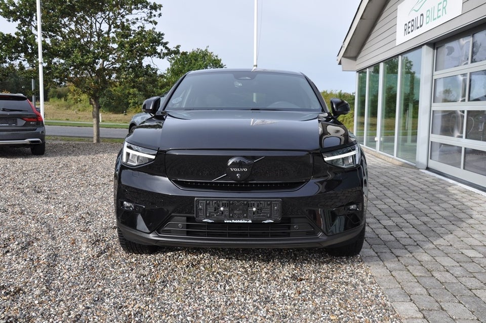 Volvo EC40 Extended Range Black Edition 5d