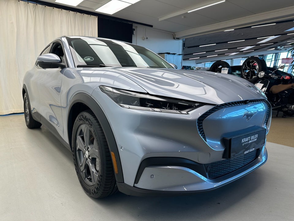 Ford Mustang Mach-E 75 Standard Range 5d