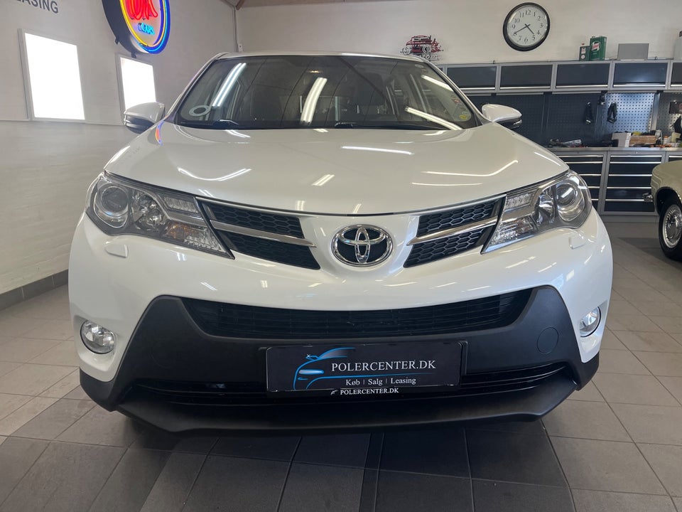 Toyota RAV4 2,0 D-4D T2+ 5d