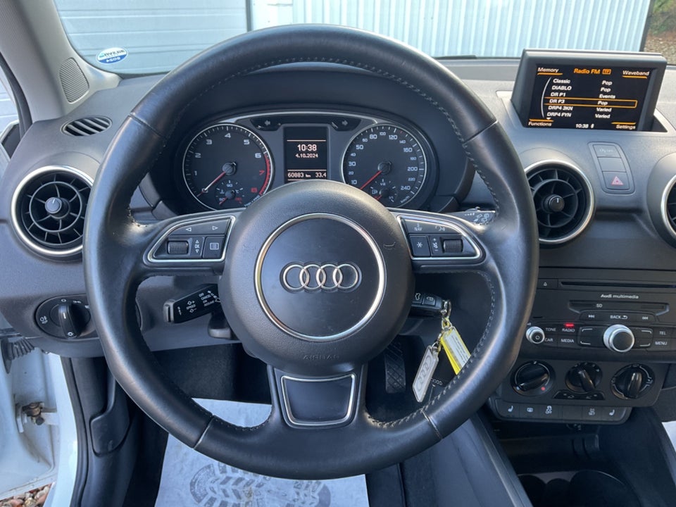 Audi A1 1,4 TFSi 122 Attraction 3d