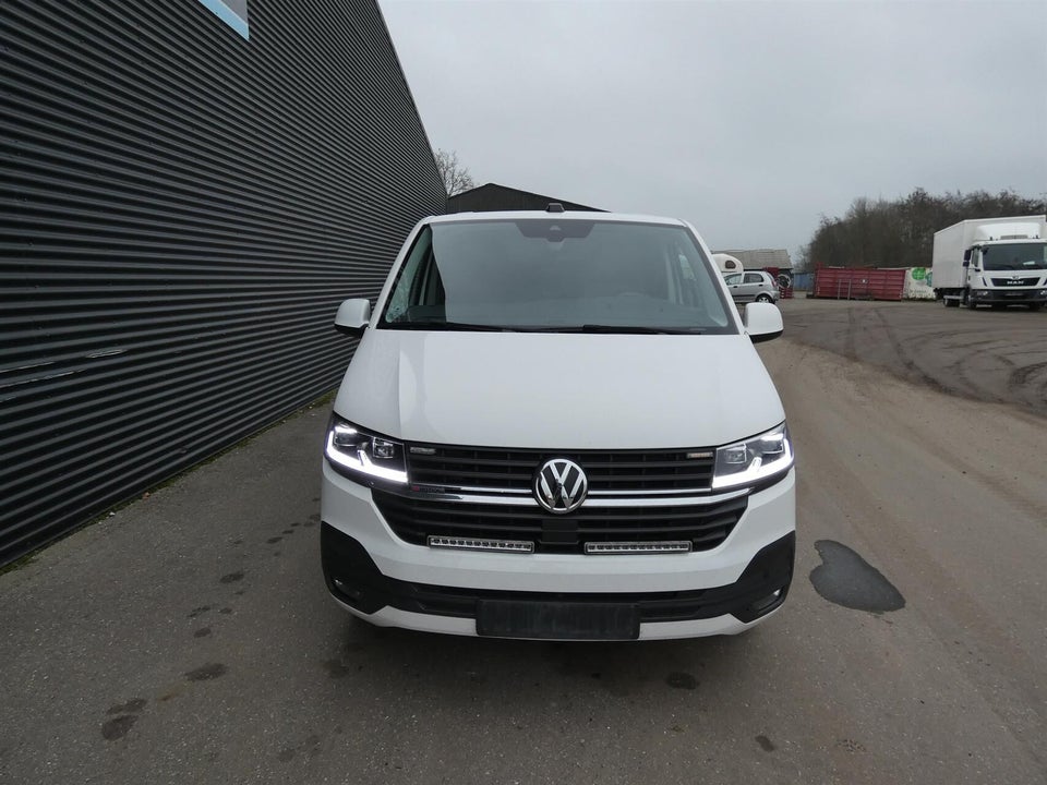VW Transporter 2,0 TDi 150 Kassevogn DSG 4Motion kort