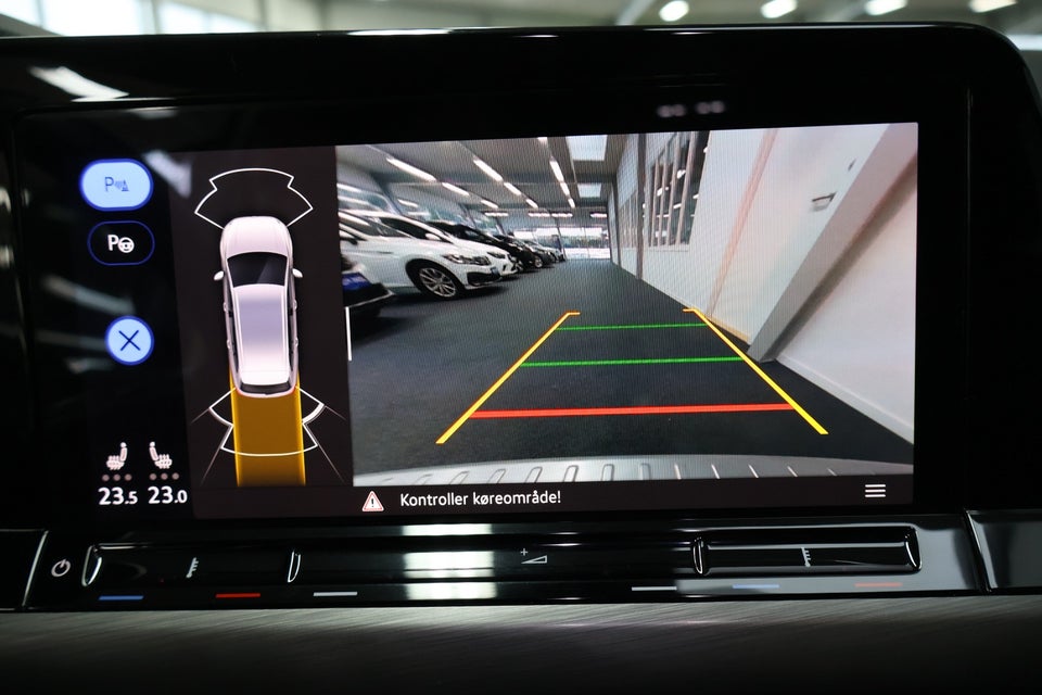 VW Golf VIII 1,5 eTSi 150 Style Variant DSG 5d