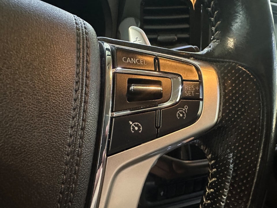 Mitsubishi Outlander 2,4 PHEV Invite CVT 4WD 5d