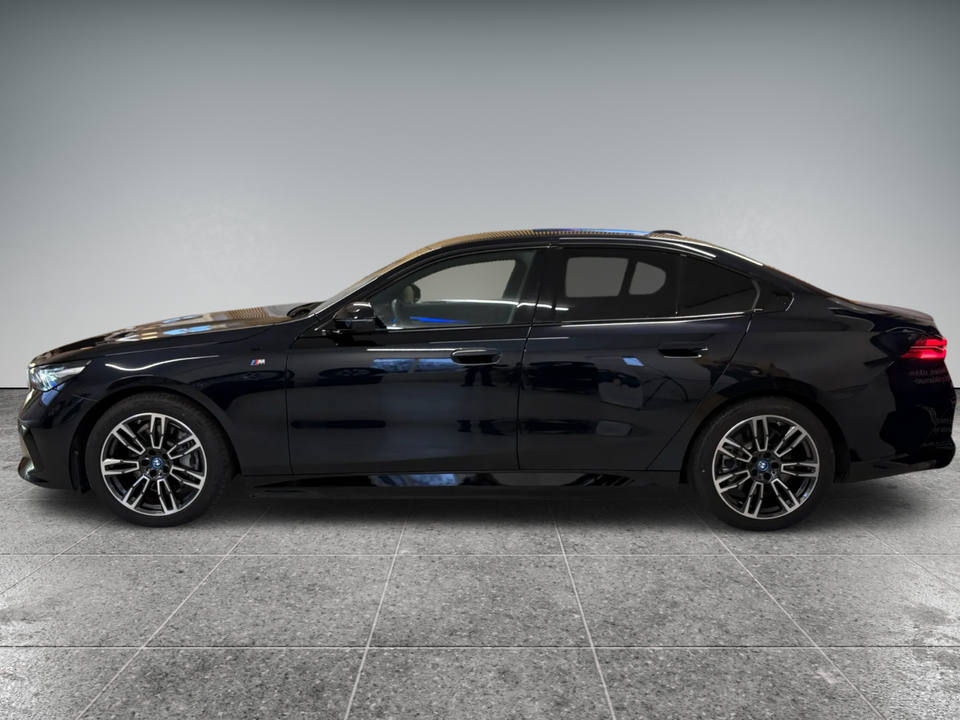 BMW i5 eDrive40 M-Sport 4d